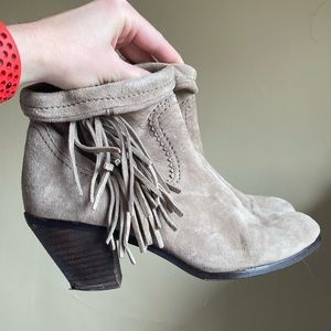GUC Sam Edelman Louie Fringe Bootie
